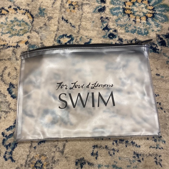 For Love + Lemons - Picture 5 of 5